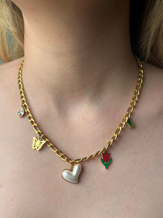 Romantik Kalp ve Çiçek Detaylı Çelik Zincir Kolye - Zarif Charm Kolye